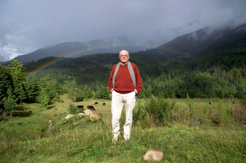 Biondi in Bhutan con arcobaleno