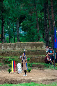 Lo sport nazionale del Bhutan seguito da un tifo infernale